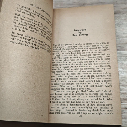 หนังสือ The Outer Space Connection รูปที่ 8