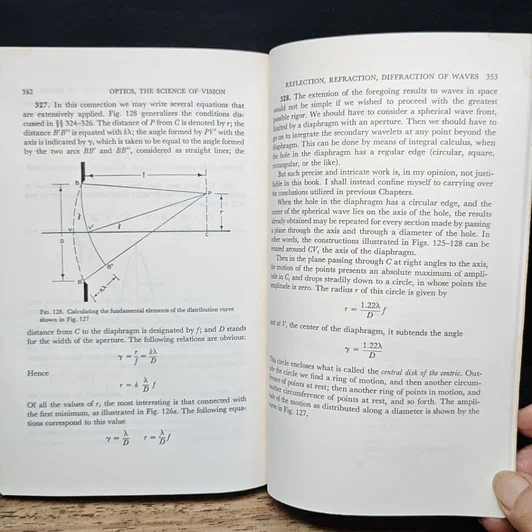 หนังสือ Optics: The Science of Vision รูปที่ 9