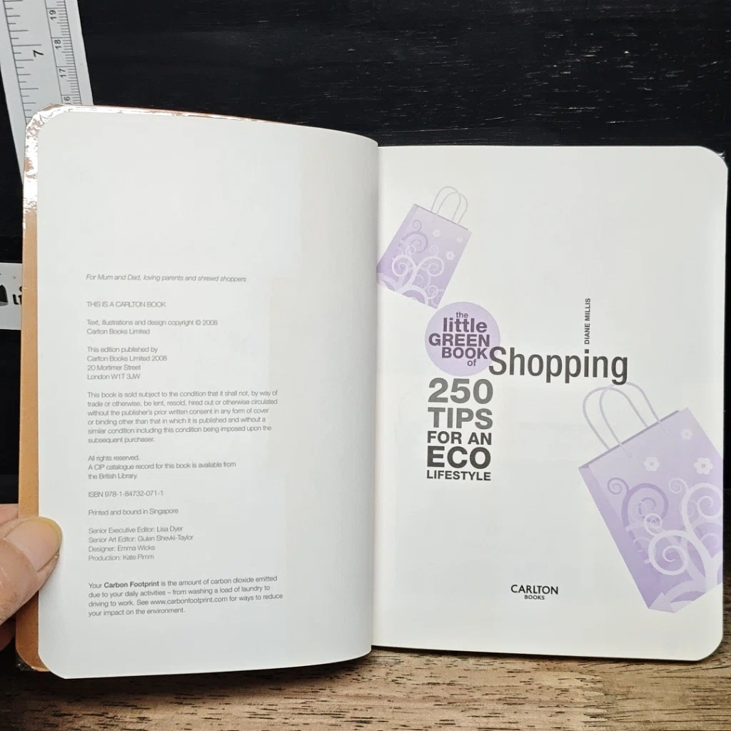 หนังสือ The Little Green Book of Shopping: 250 Tips for an Eco Lifestyle รูปที่ 6
