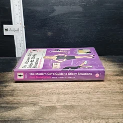 หนังสือ The Modern Girl's Guide to Sticky Situations รูปที่ 3