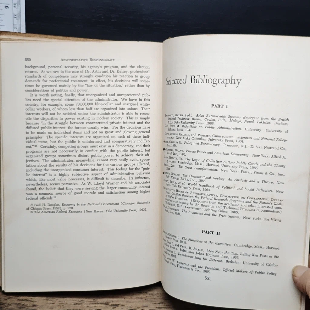 หนังสือ Public Administration รูปที่ 11