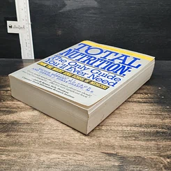 หนังสือ Total Nutrition: The Only Guide You'll Ever Need รูปที่ 4
