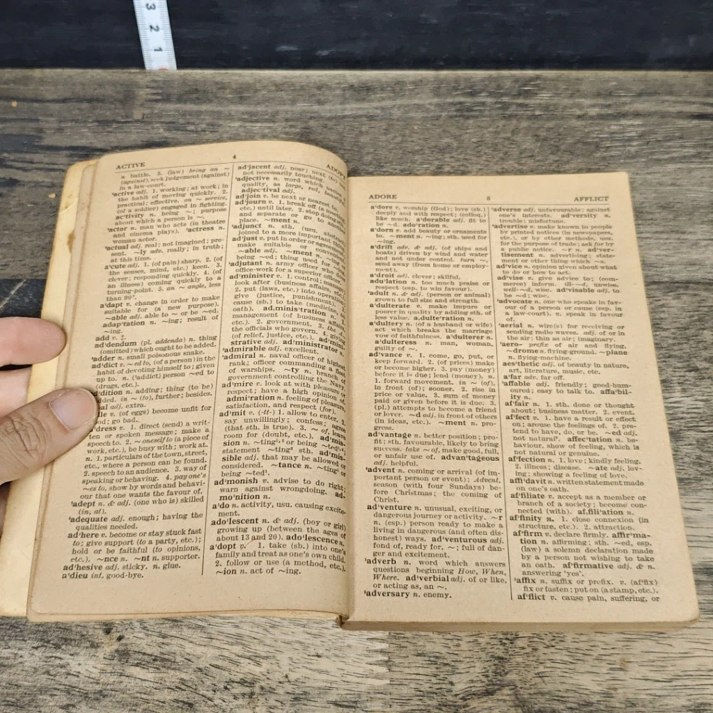 หนังสือ The Oxford Progressive English Dictionary รูปที่ 7