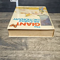 หนังสือ The Giant All-Colour Dictionary รูปที่ 4
