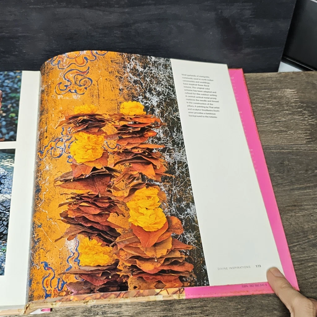 หนังสือ Tropical Colors The Art of Living with Tropical Flowers รูปที่ 10